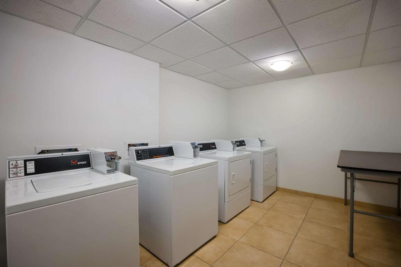 קולבי Sleep Inn & Suites מראה חיצוני תמונה