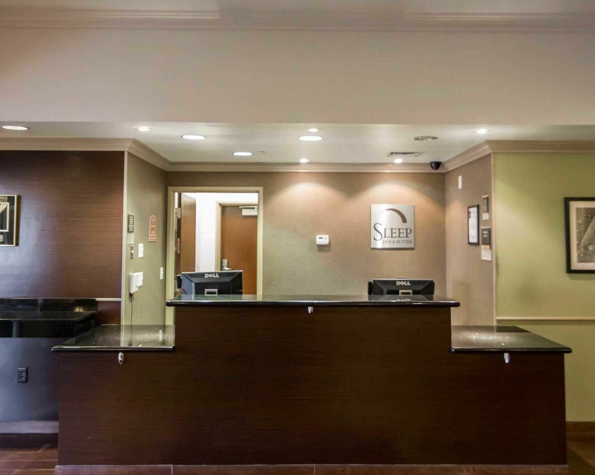 קולבי Sleep Inn & Suites מראה חיצוני תמונה